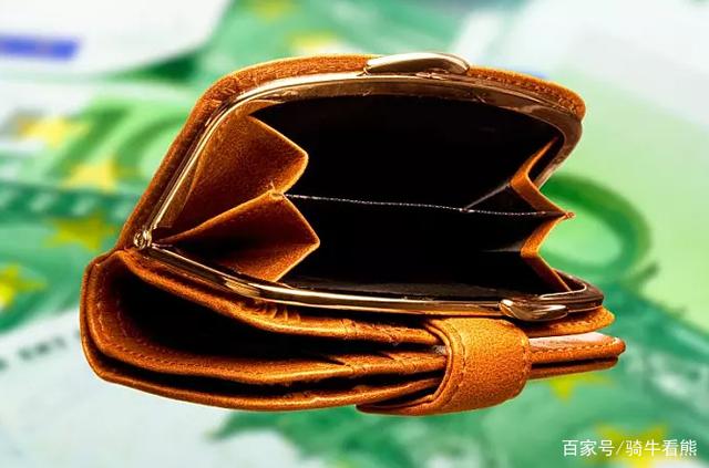 会费挪用理财(银行理财账户资金被挪用)
