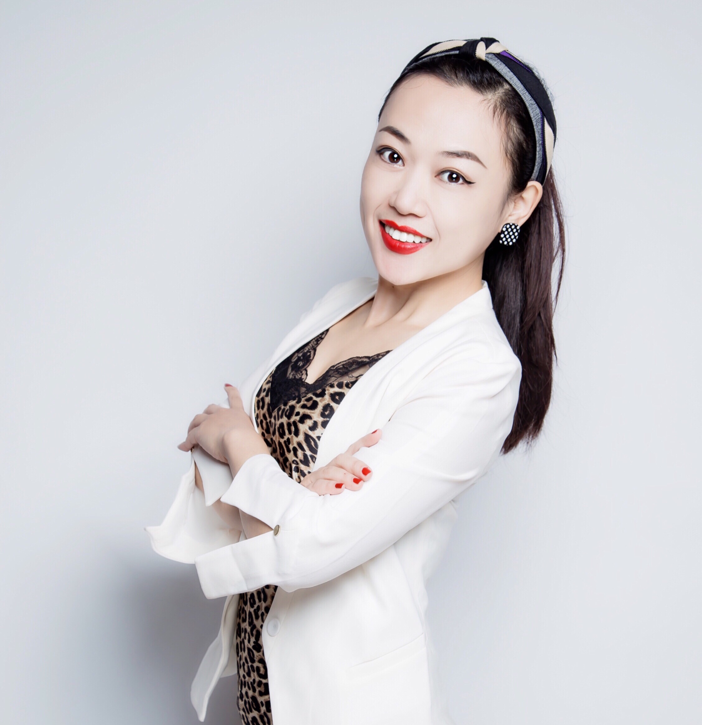 王婵娟理财(王婵娟个人简历)